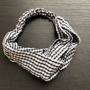 Cute Black and white head band from Pacsun